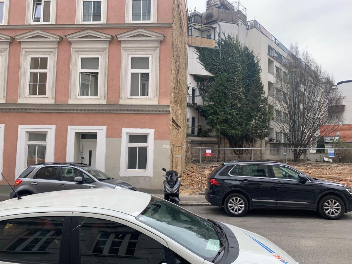 Modern Flat With Parking Space Apartment Wien